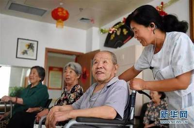 動態 | 人工智能、一帶一路 天大人兩會關鍵詞中的養老服務新視角